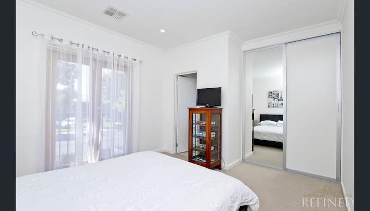 غرفة النوم الرئيسية