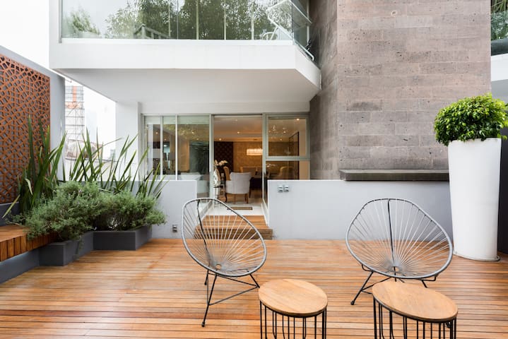 Discover La Condesa from a Terrace of Your Own