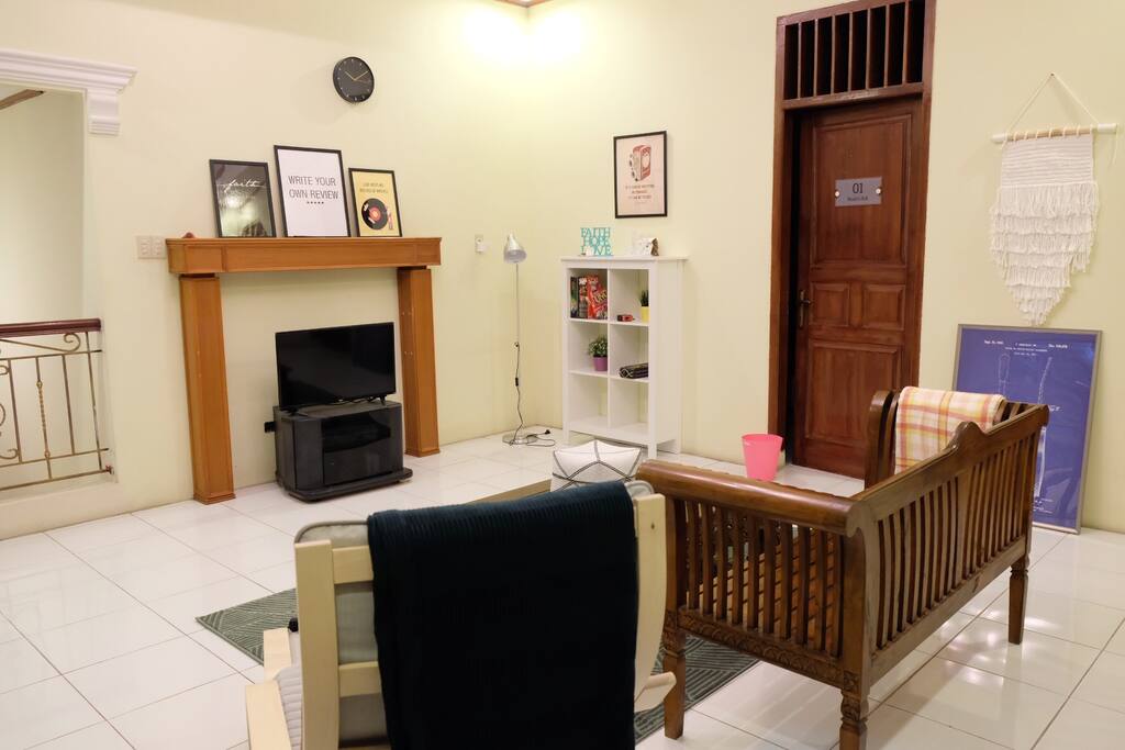 Chill Out Room (2nd Floor)