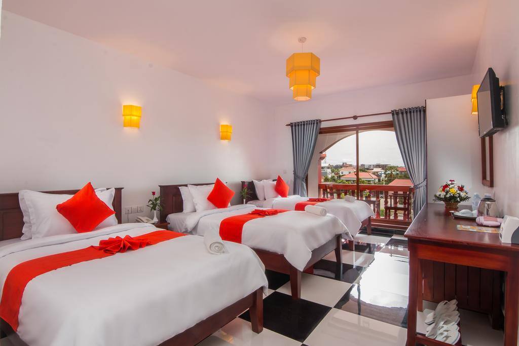 TRIPLE ROOM WITH PRIVATE BALCONY POOL VIEW