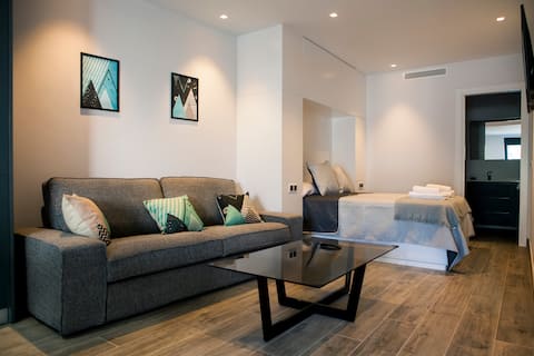 Successful Airbnb property: SMILE LUXURY 1B - Studio Solarium in Nerja