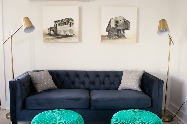 8 – Suite Guest Complex – Sleeps 20 Plus! gallery image 3