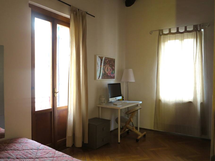 Bedroom / Camera