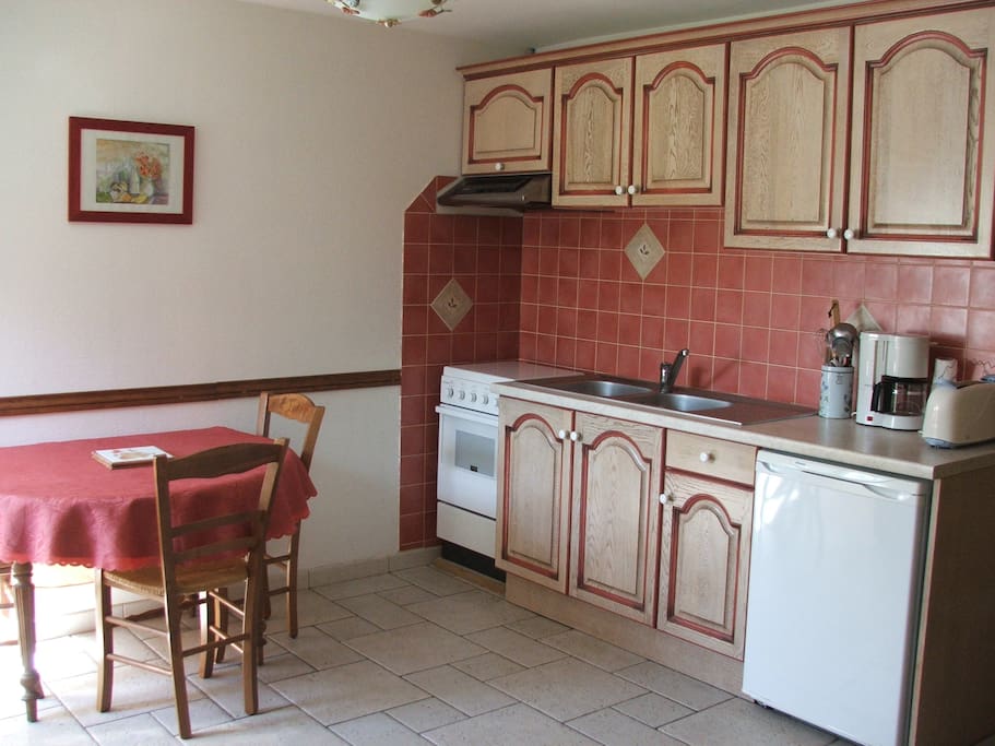espace cuisine -salle à manger