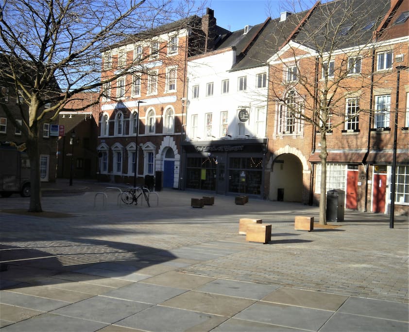 Located on the edge of a beautiful square in a quiet Old Town street
