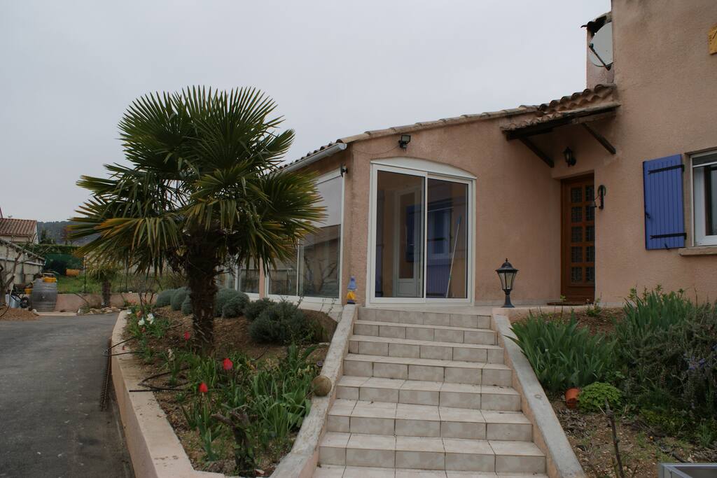 entrée de la maison