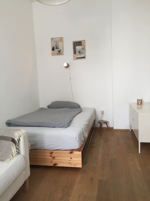 Schlafzimmer 2