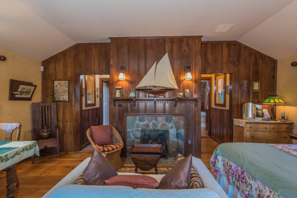 Great room with gas fireplace for use.