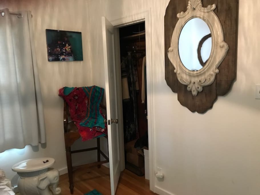 Furnished room