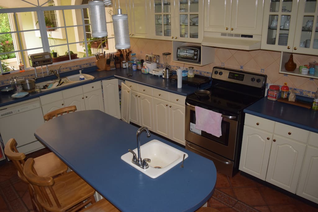full equipped kitchen