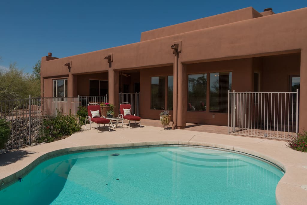 Stunning blue waters in your desert Oasis!