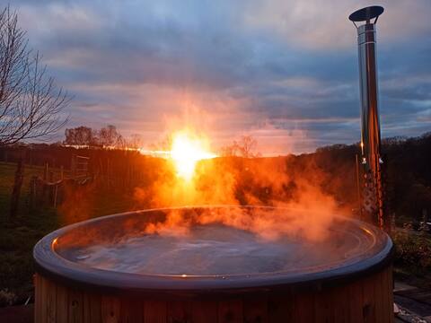 Wellness Luxus Sauna /Whirlpool im Naafbachtal