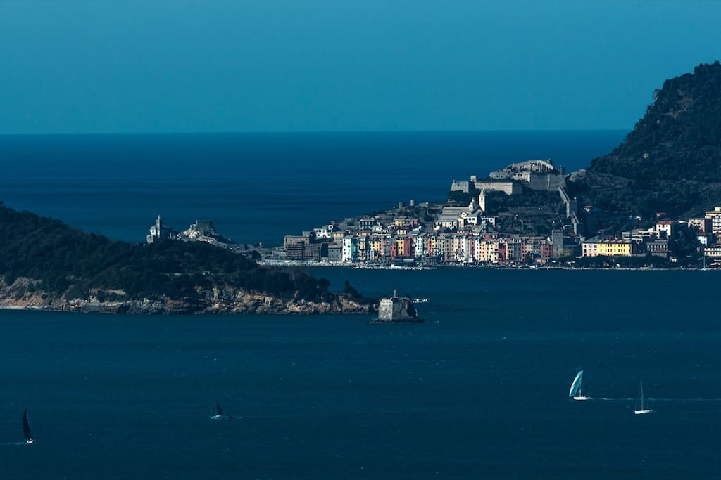 Portovenere can be reached by boat from Lerici or Bocca di Magra
