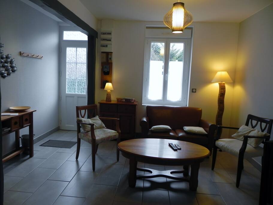 Entrée donnant sur salon