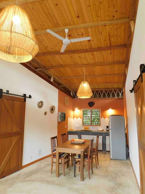 Apartment a short walk to the beach