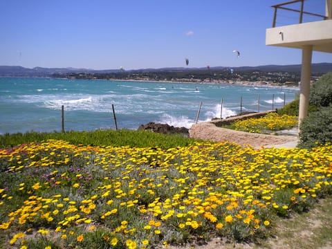 Top Airbnb: Private access to the sea, unique in Saint Cyr Sur Mer