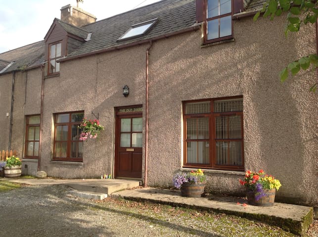 Central Sutherland Old Dairy Lairg.IV27 4EG