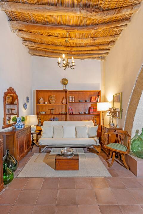 ★ Hidden Gem of Afandou ★Traditional House & Patio