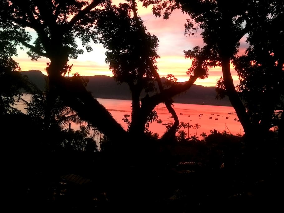 Vista da varanda, ao amanhecer.
