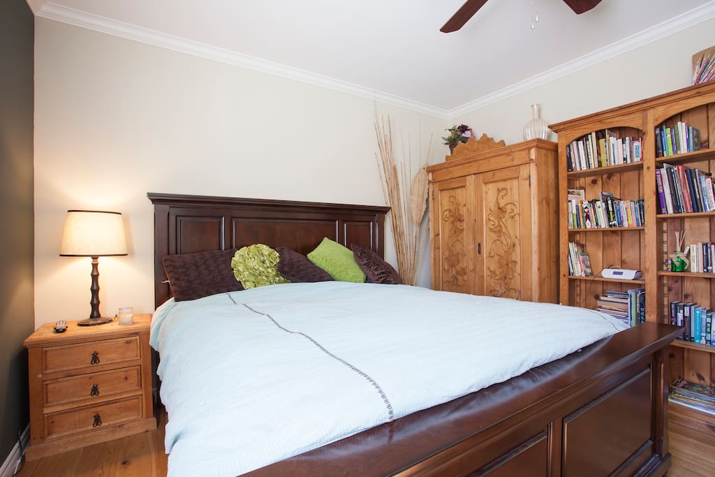 King size bed