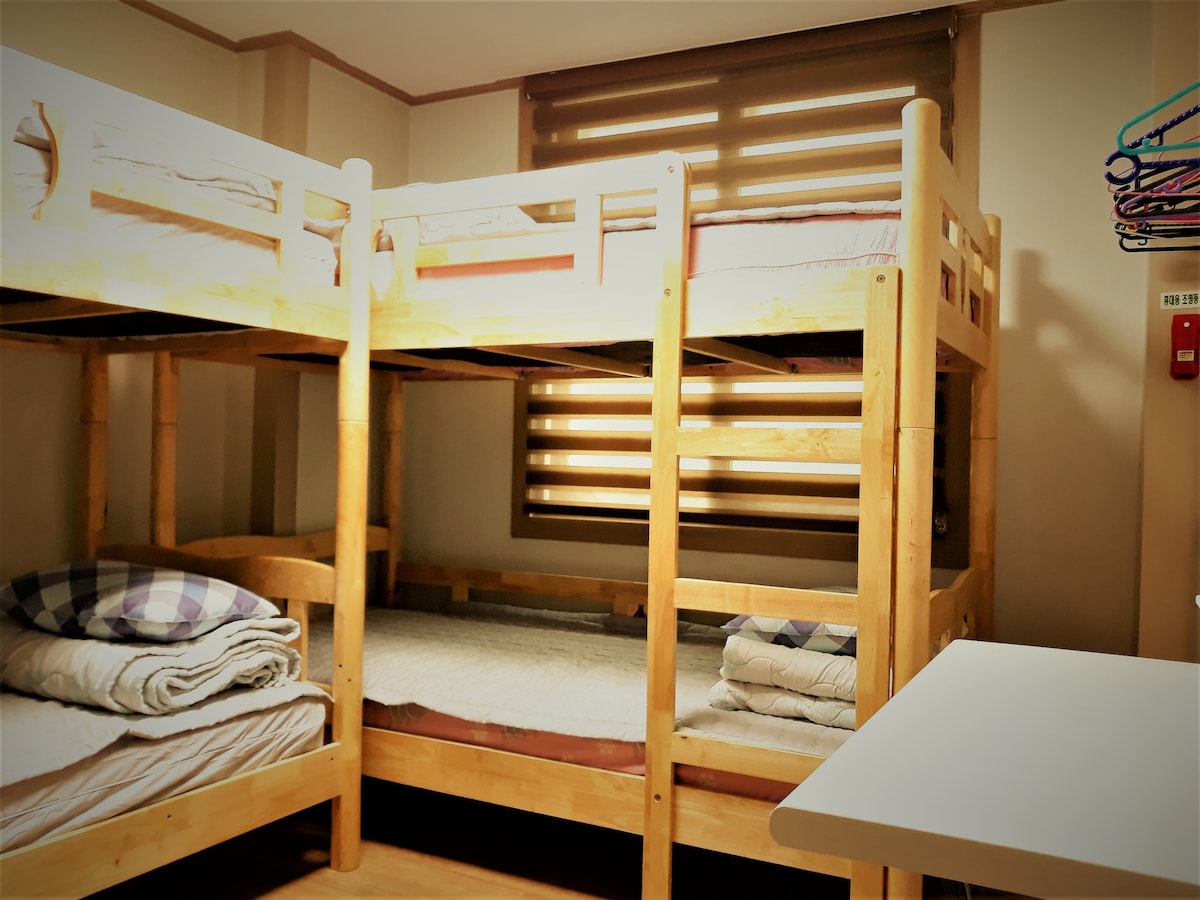 Спална соба 2