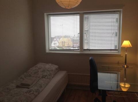 Single room in town centre