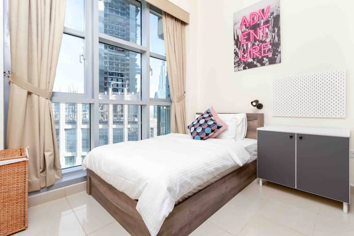 Მეორე საძინებელი - ერთადგილიანი საწოლი