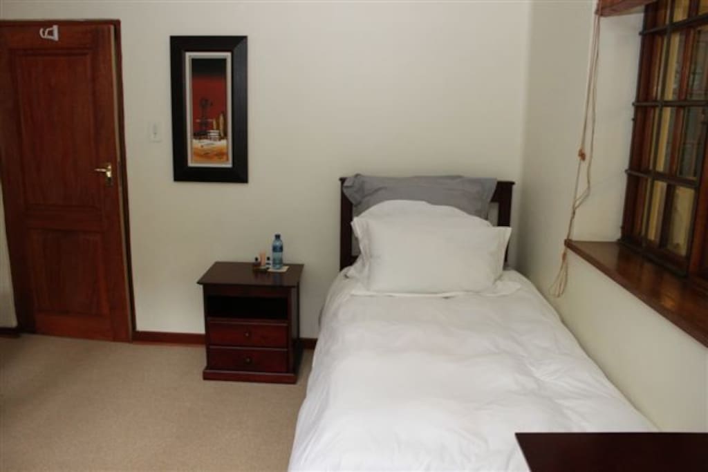 Spare bedroom. Bed 1