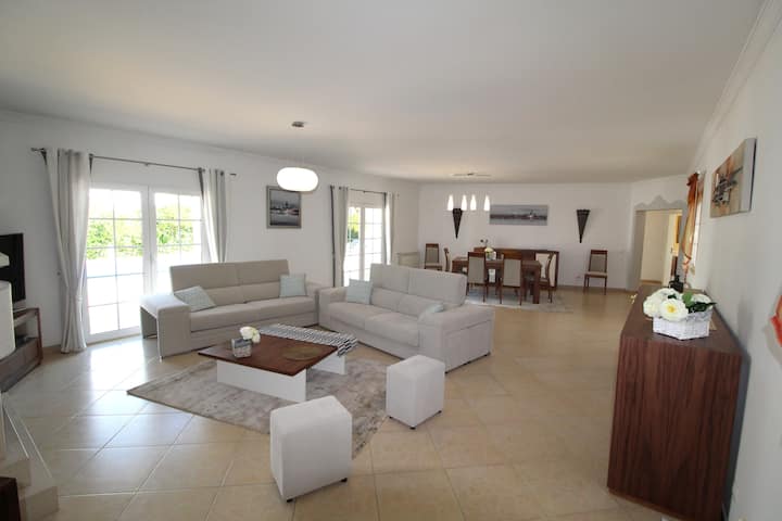 Villa Toulouse · Villa Com Piscina  Privativa Ideal Para Famílias - Albufeira