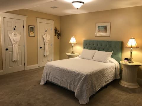 Deluxe Penthouse Suite In The Heart Of MainStrasse