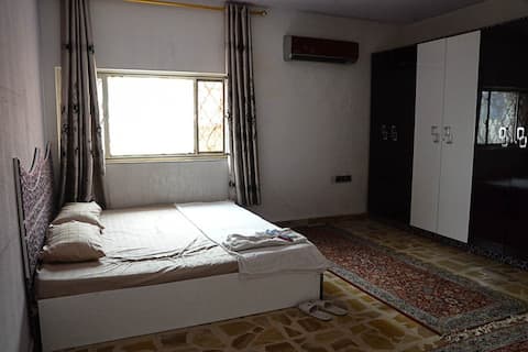 חדר כפול במיקום מרכזי בבגדד