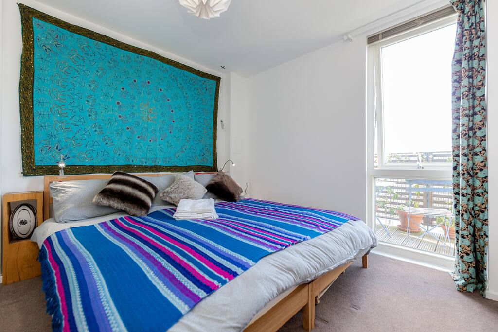 Room With Private Bathroom For Rent In London Room With Private Bathroom For Rent In London