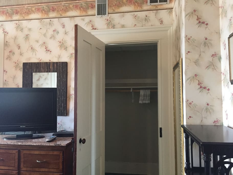 Large Closet Space