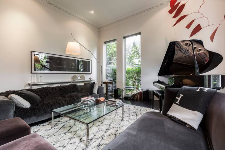 Grand Terrace, Grand Piano, Grand city views gallery image 4