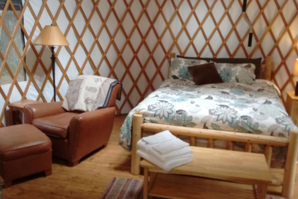 Inside the Chinook Yurt
