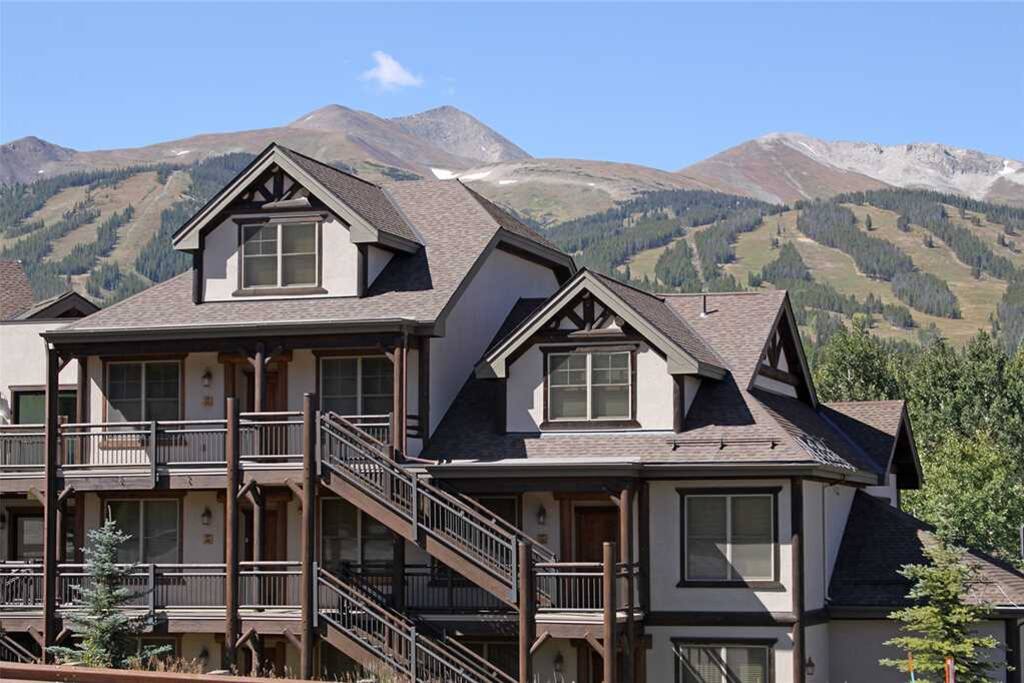 Summer Exterior
