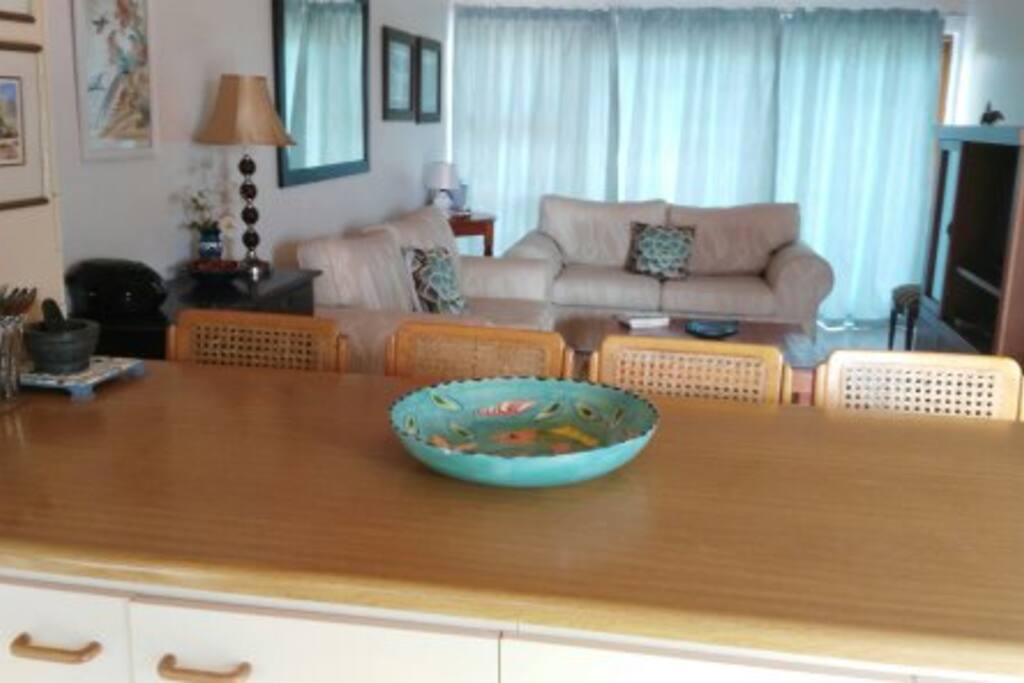 Open plan Lounge