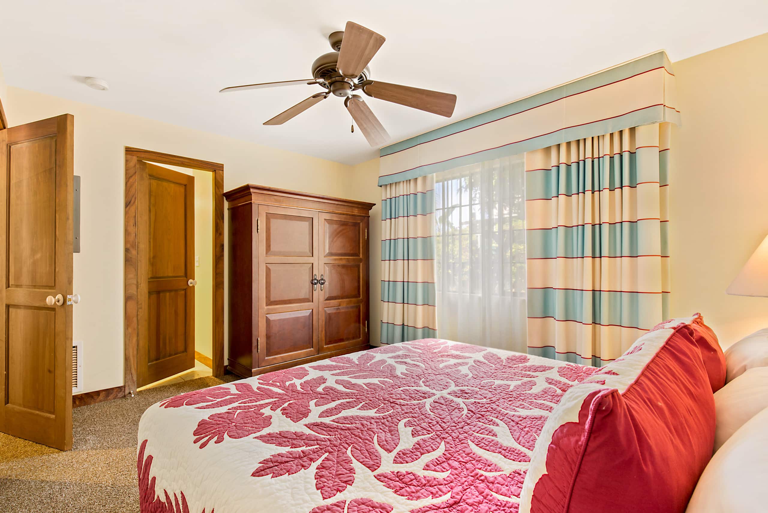 Condo in Kailua-Kona · ★4.9 · 2 bedrooms · 2 beds · 2 baths - Image 20
