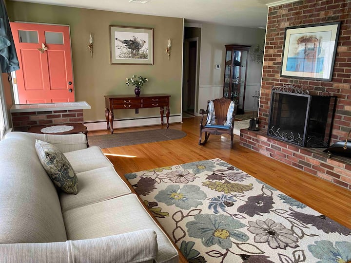 The Davis House - Madison, CT