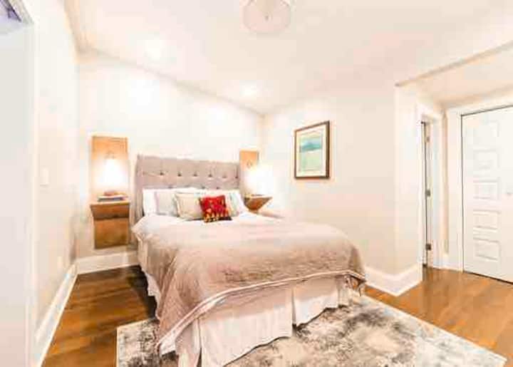 Suite con cama tamaño queen 