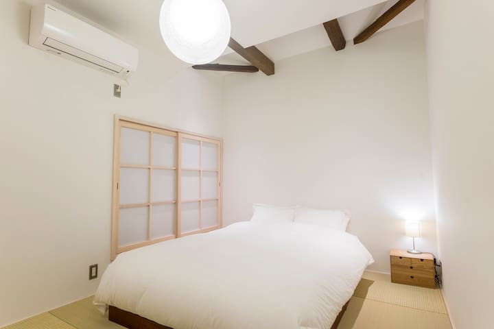 Tokyo Ikebukuro 12 pax | Spacious Comfort 4m walk gallery image 4