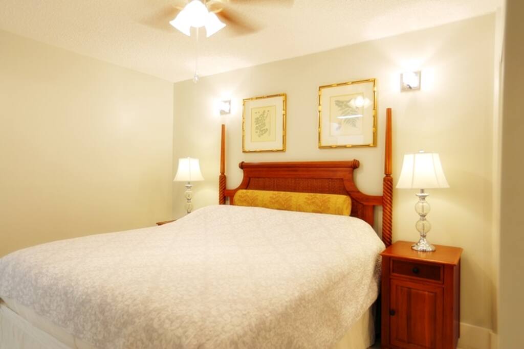 One King bed in the room.