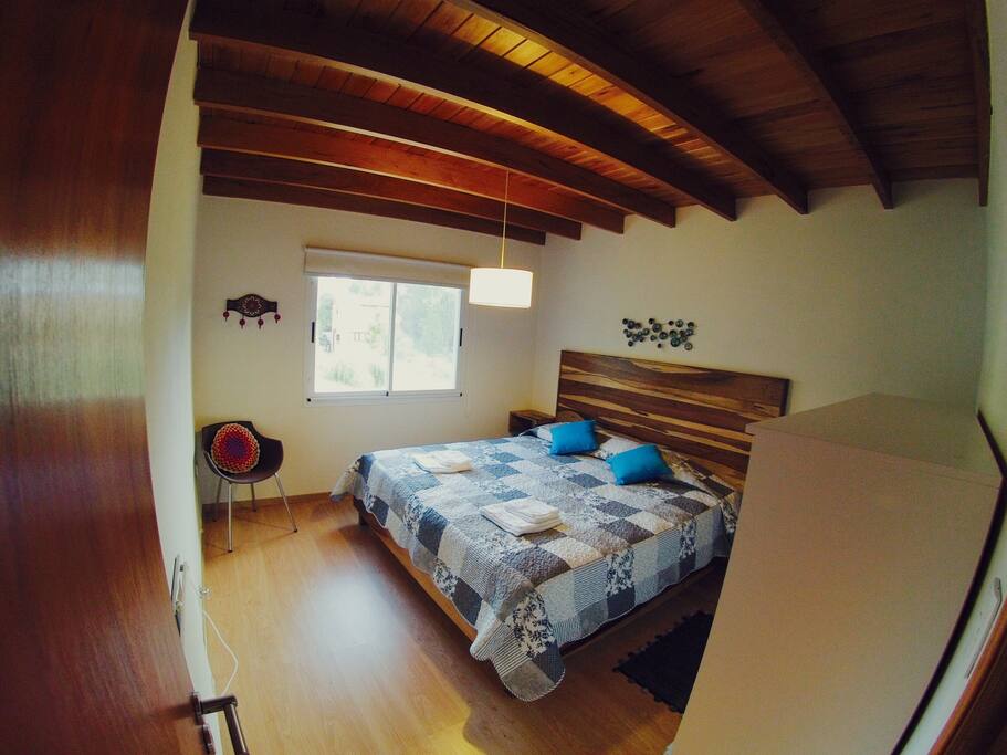 Cama en habitación principal tamaño KING