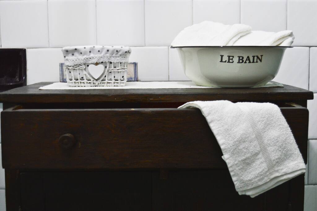 particolare del bagno