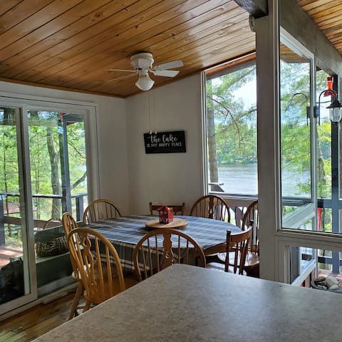 Waterfront @Muskoka Pines /kayaks/bbq/firepit