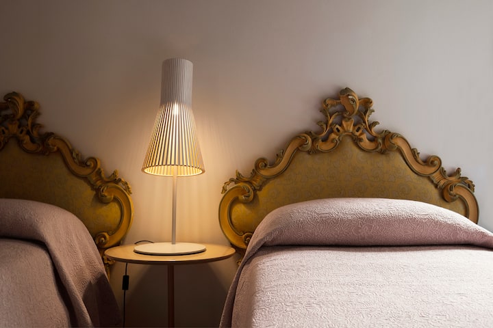 Chumba cha kulala cha watu 4 (vitanda 2 na kitanda 1 cha sofa)