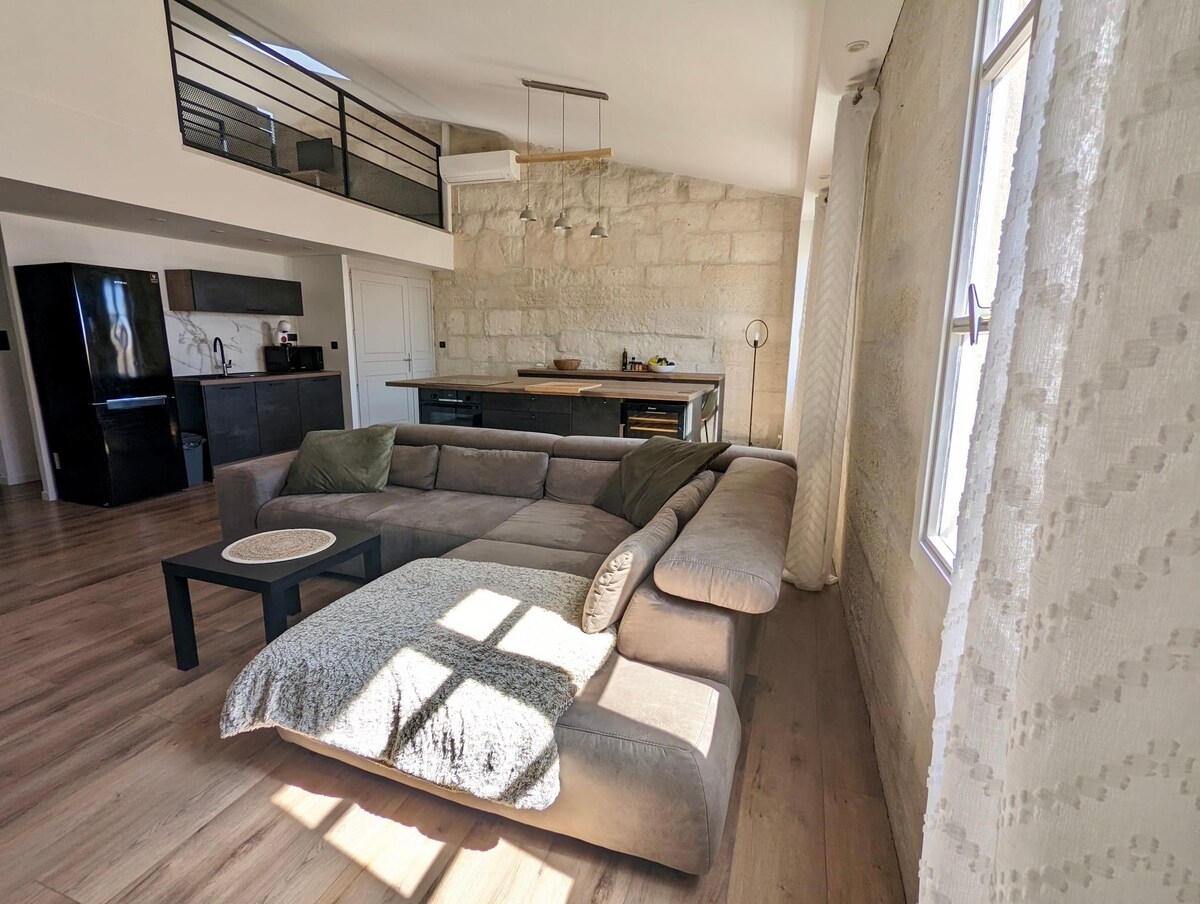 Top Airbnb: Spacious loft in the heart of the ramparts of Aigues-Mortes à Aigues Mortes