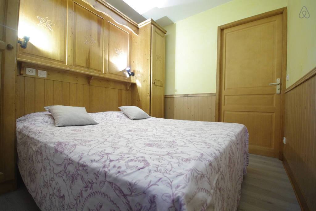 The bedroom with double bed