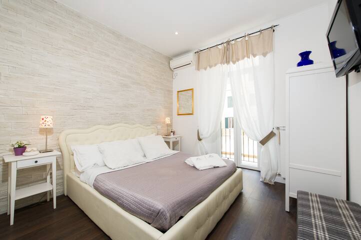 Elegante appartamento al Colosseo