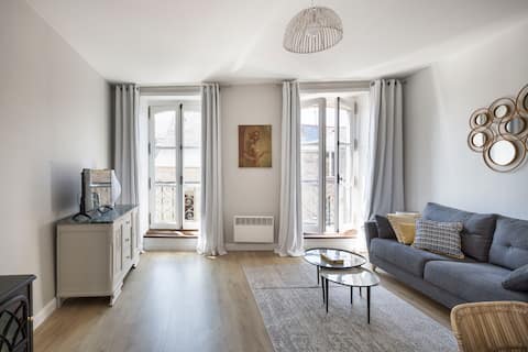 Top Airbnb: Refurbished 50 m2 apartment in the heart of Dinan in Dinan